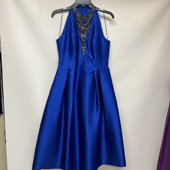 Adrianna Papell midi beaded illusion neckline cocktail dress - Picture 5 of 8